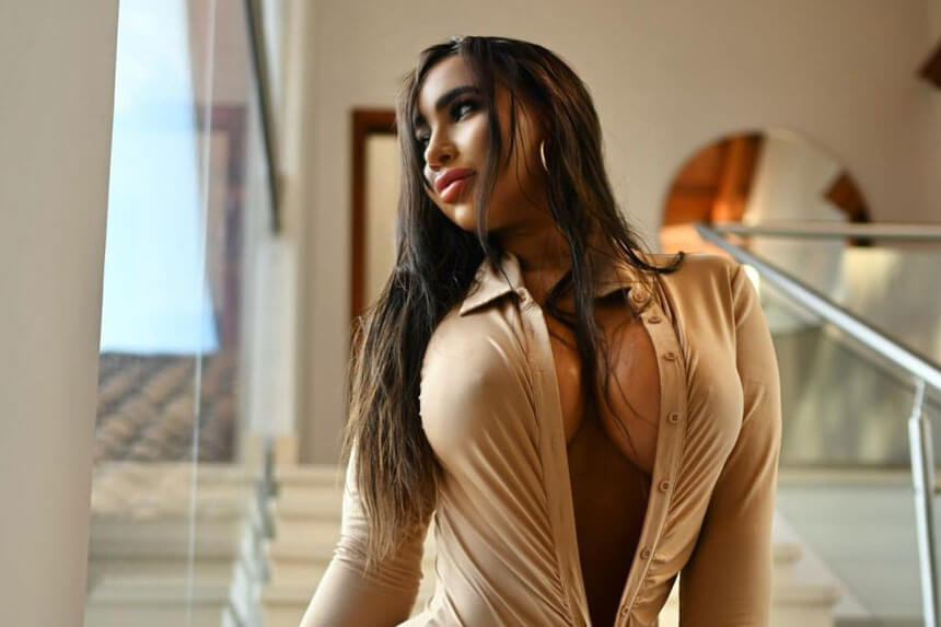 Maria Gjieli net worth Instagram influencer model earning money from brand partnerships and social media content 2025